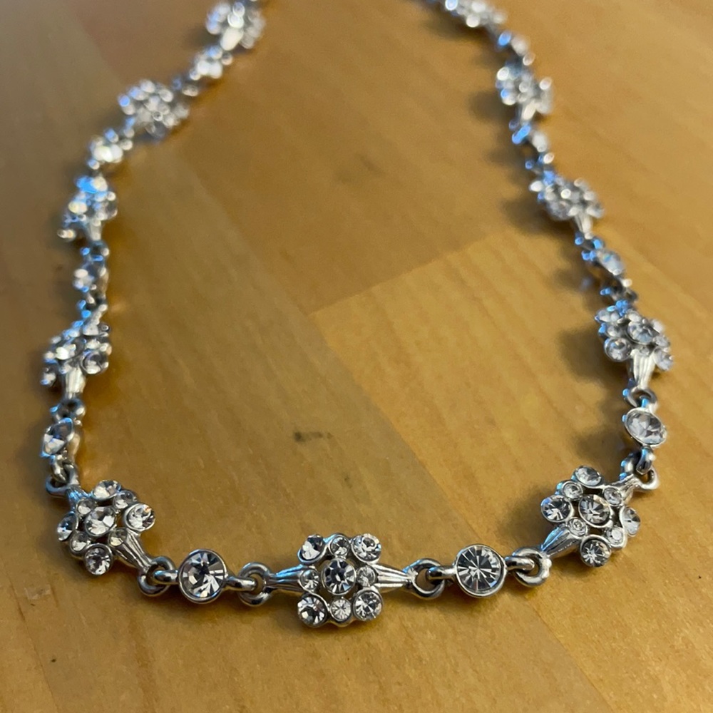 Necklace (crystal)
